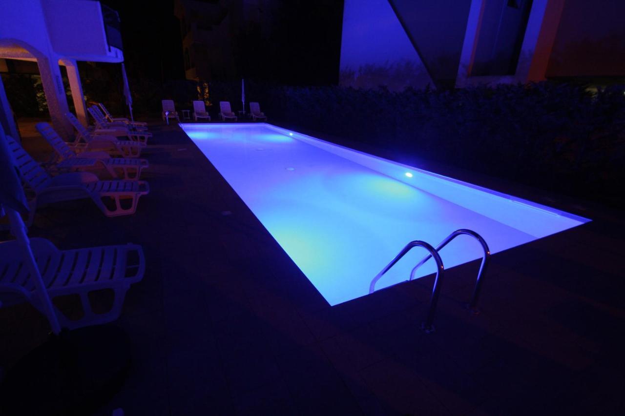 Albaluisa Appartement *