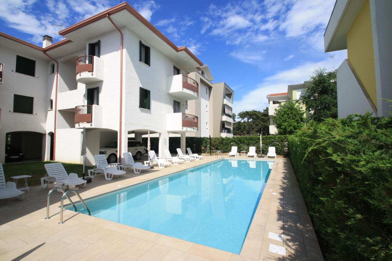 Apartment Albaluisa *