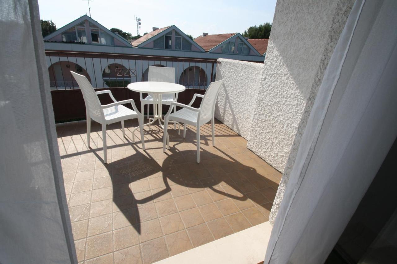 Albaluisa Apartment *
